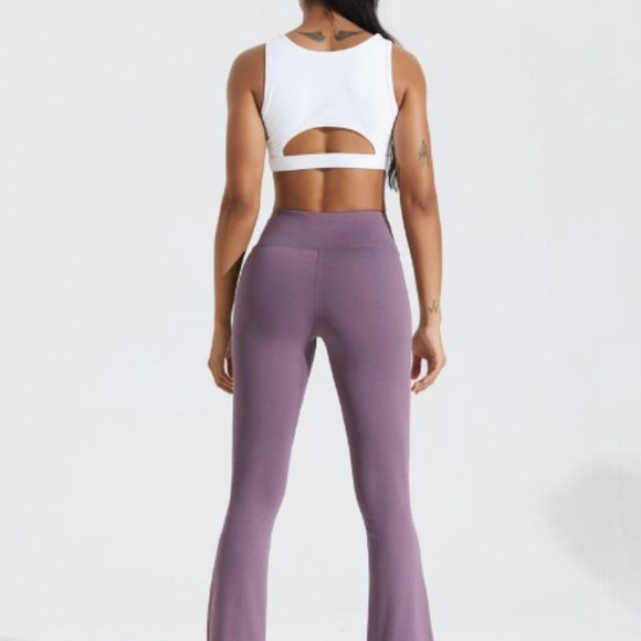 Flare Crossover Legging - Flare legging - Crossover Legging - Picture 2 of 7